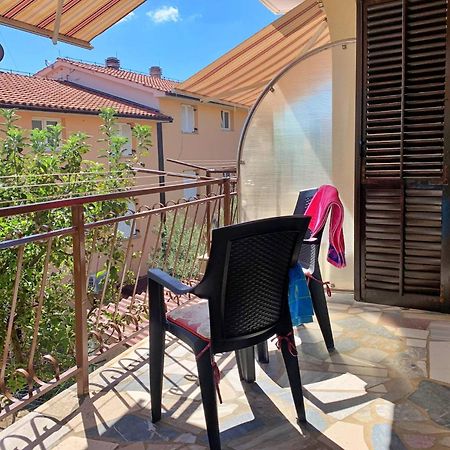Apartments Santic Čižići エクステリア 写真