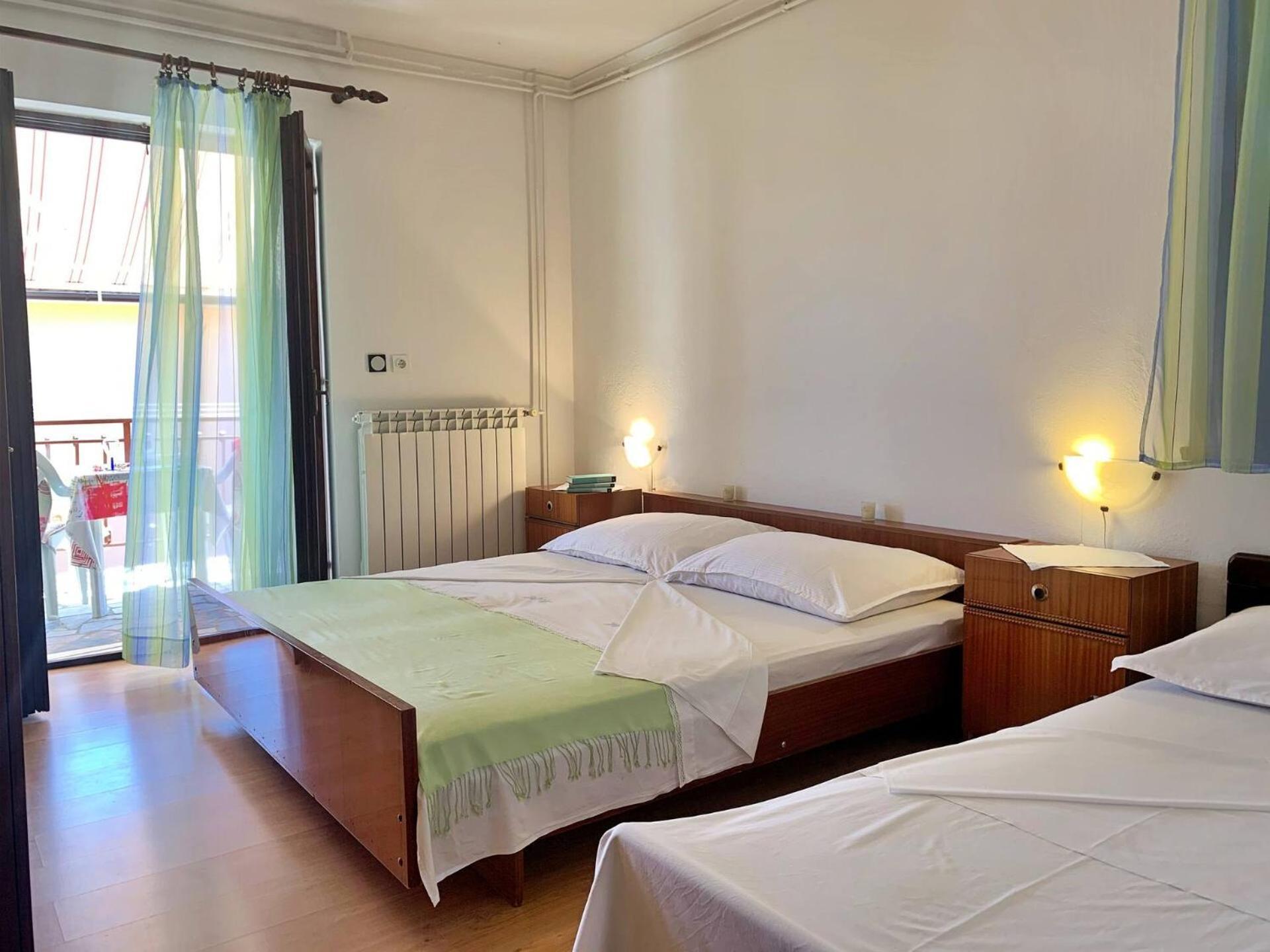 Apartments Santic Čižići エクステリア 写真